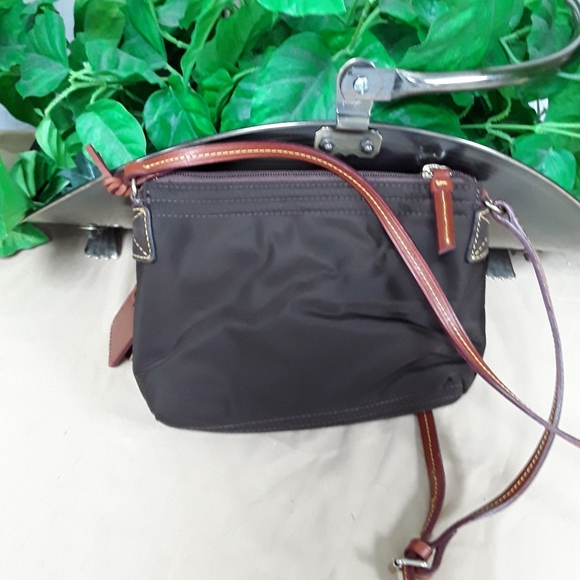 VTG Dooney&Bourke Purse Canvas Type Brown - Picture 3 of 3